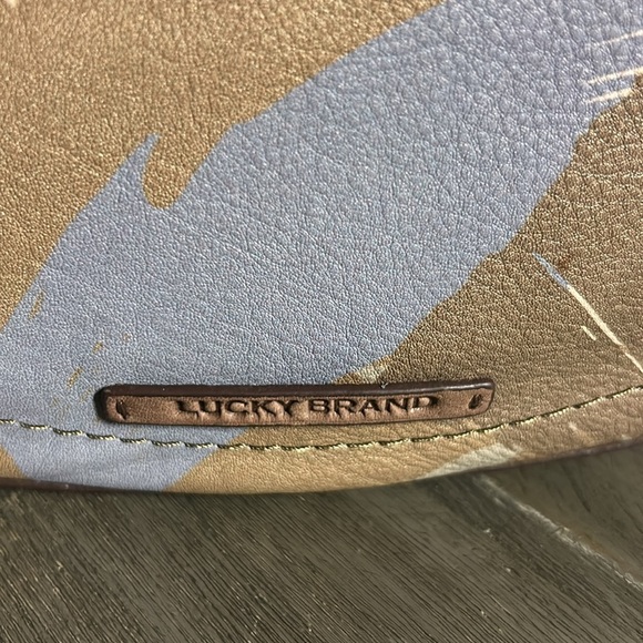 Lucky Brand - Genuine Leather Olive Multi Camo Crossbody NWT - Picture 3 of 6